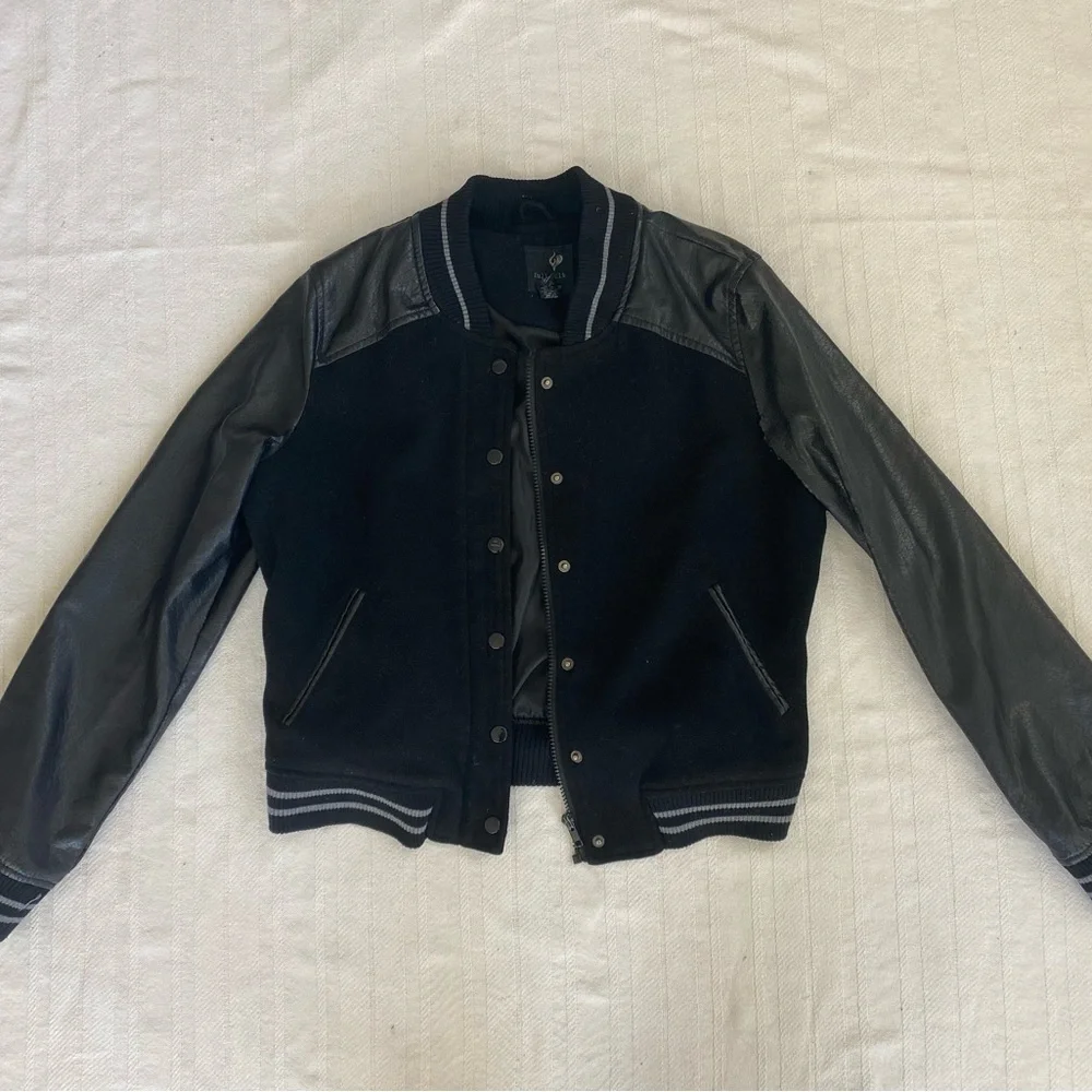 jacket - Picture 2 of 4